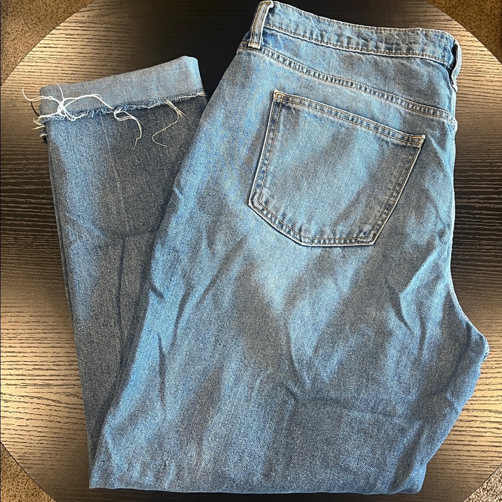 Universal Thread Boyfriend Fit Denim Jeans